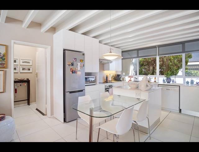 3 BEDROOM PROPERTY TO RENT IN CONSTANTIA